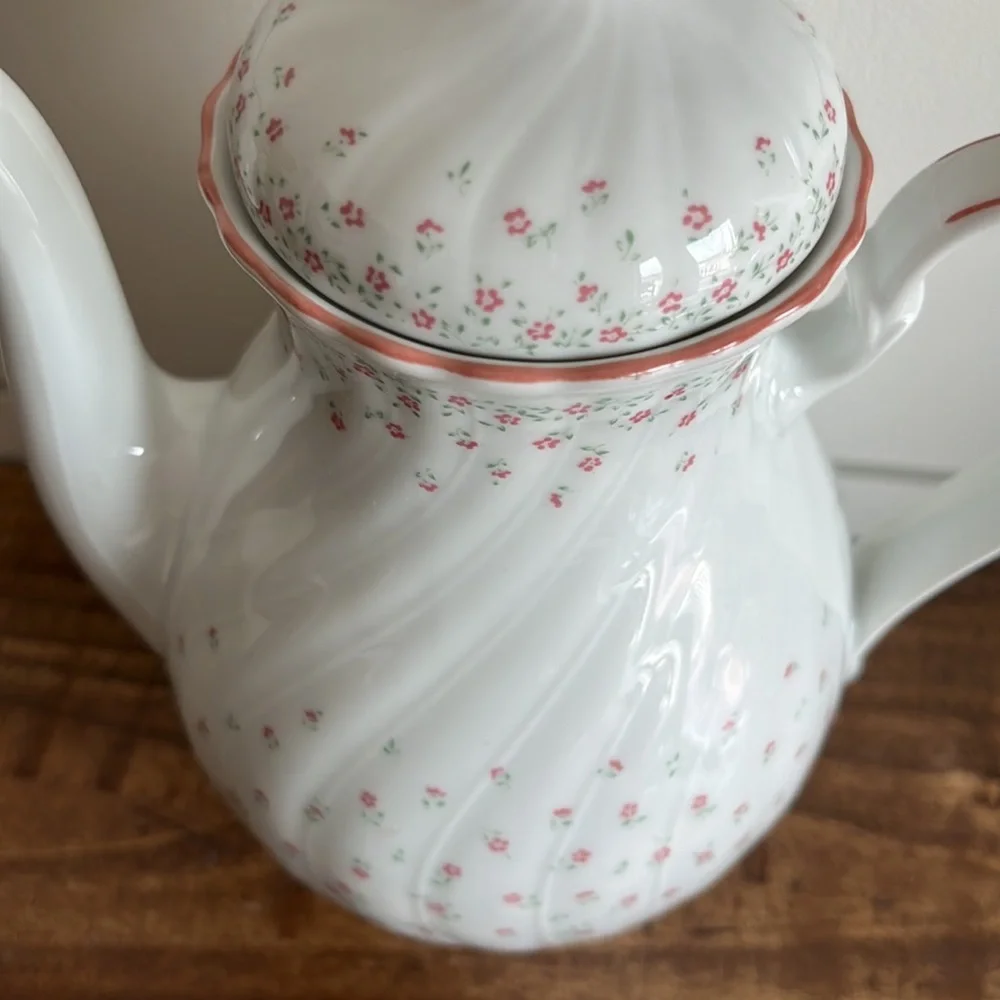 Seltmann Welden vintage teapot